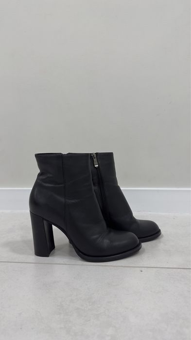 Ботильйони натуральна шкіра 38р