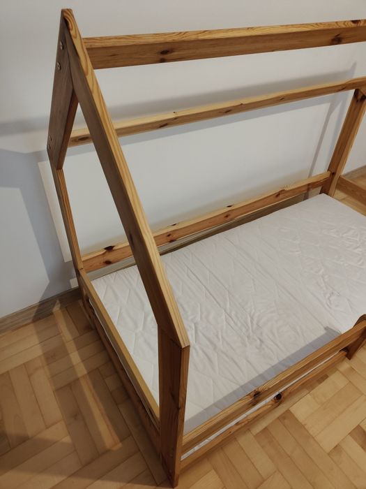 Łóżko dziecięce "domek"