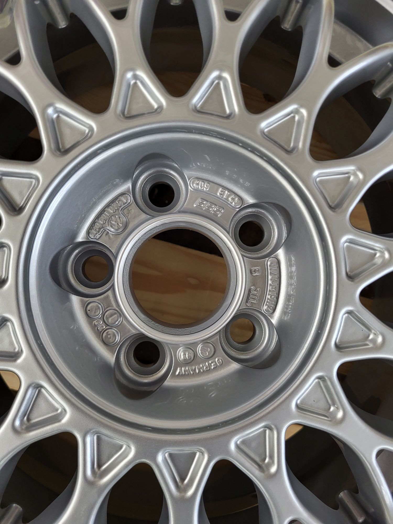 Volkswagen Golf Felgi BBS 409 15"