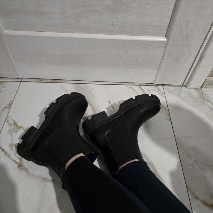 Зимові шкіряні челсі жіночі шкіра черевикичорні 36 37 38 39 40