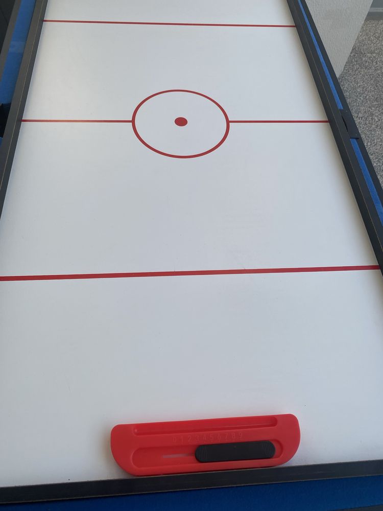 Mesa de jogos 4 em 1 snooker pingpong iice e matraquilhos