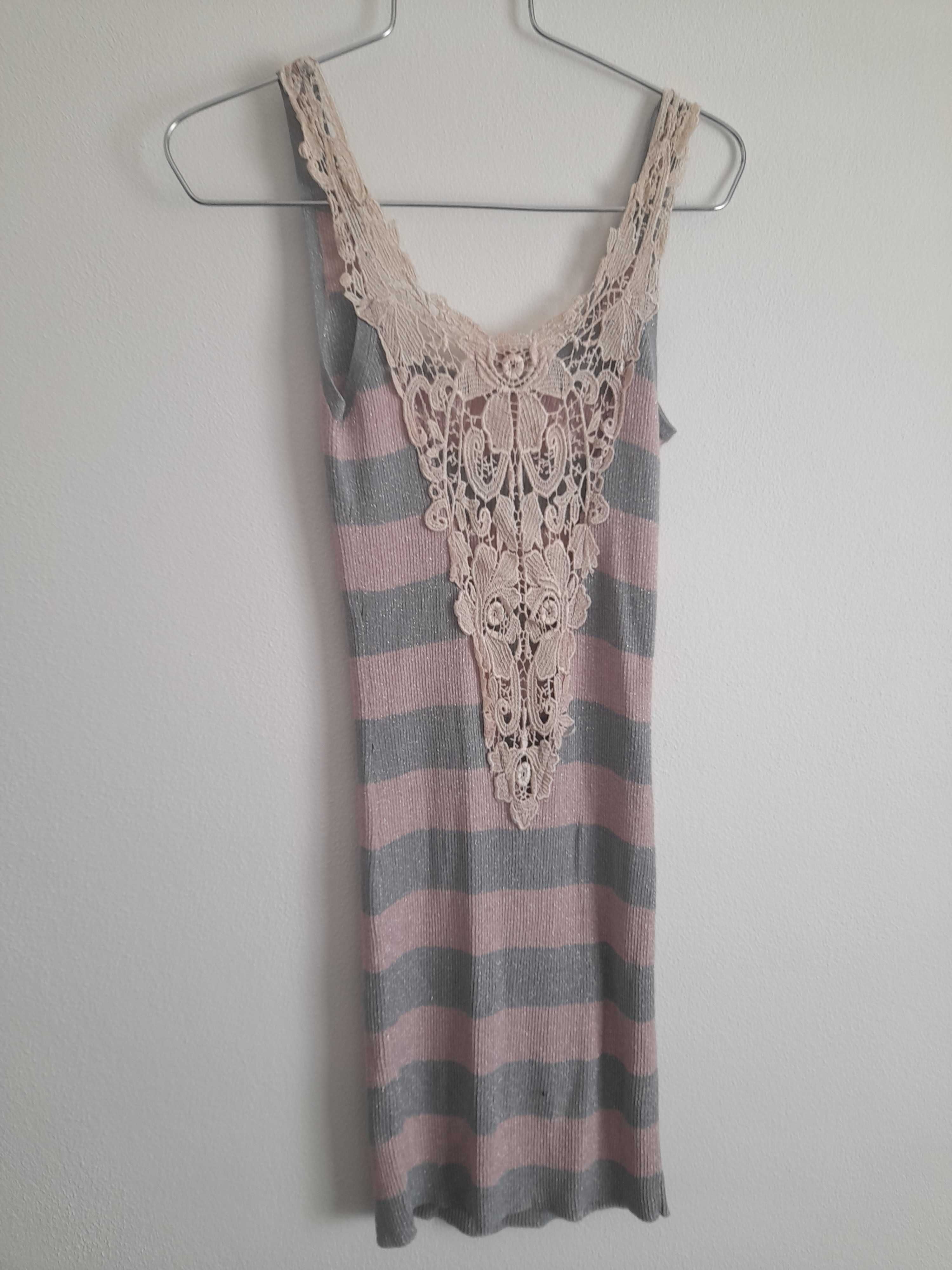 Vestido com renda costas