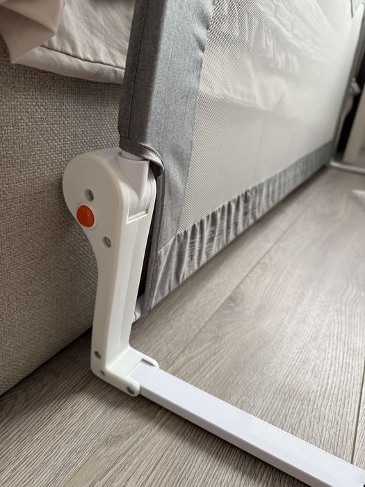 Захисний бортик для ліжка Lionelo (Ліонел)