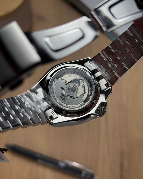 Годинник Seiko 5 Sports GMT SSK003K1