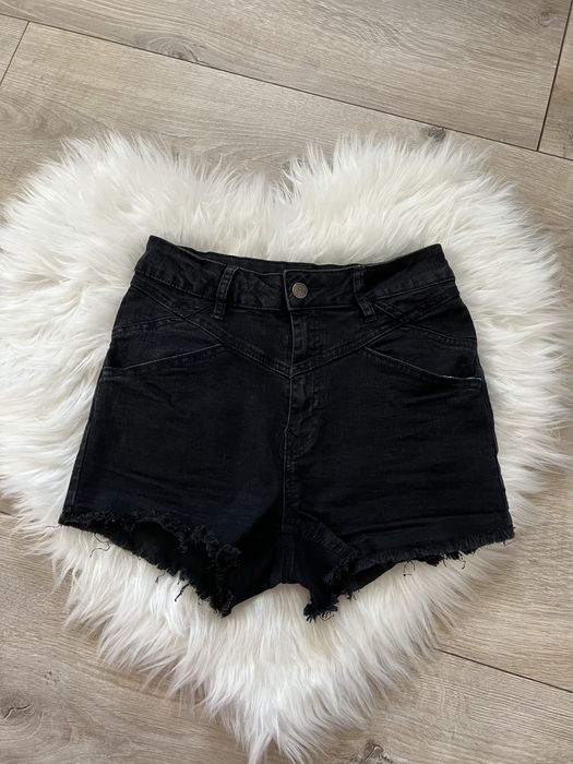 Krotkie spodenki wysoki stan XS postrzepione wysoki stan