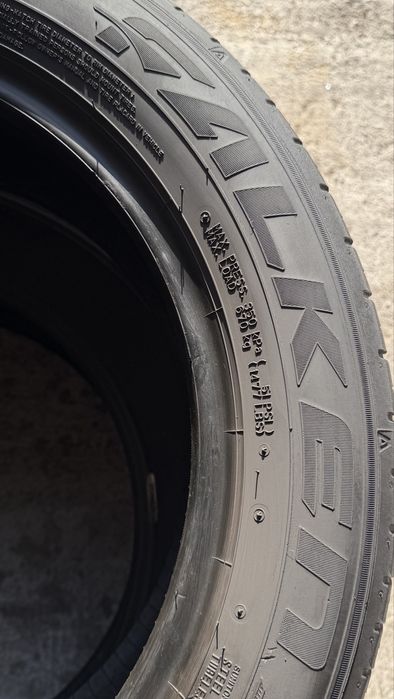 Pneus 215/55r17 Falken Ziex Ze310 EcoRun com 80% de piso