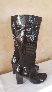 Лаковые сапоги с замшем