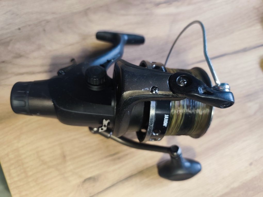 Kołowrotek jaxon dtx 750