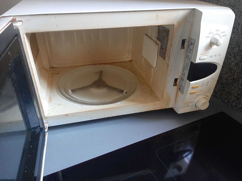 Mikrofalówka LG  800W