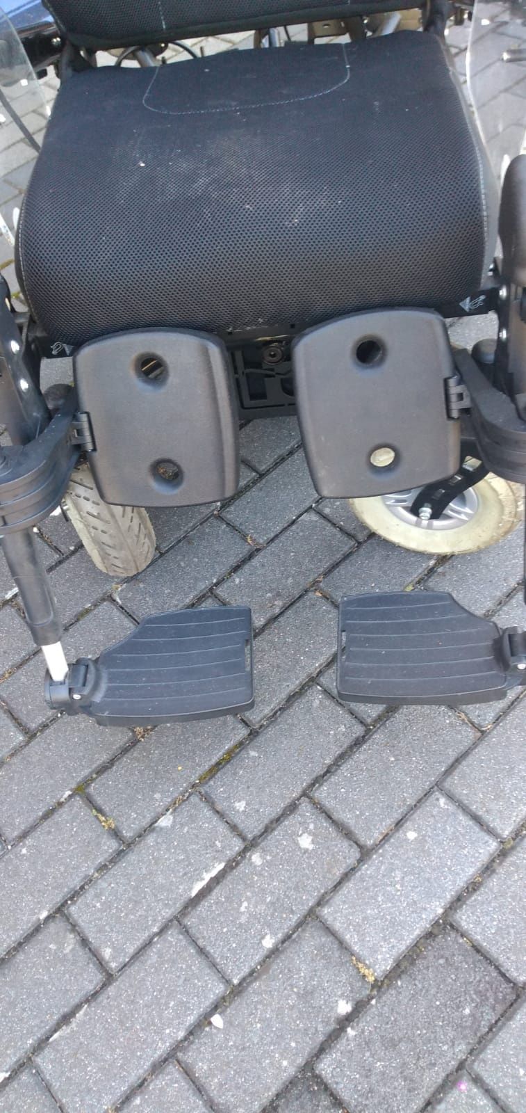 Sprzedam elektryczny wozek.inwalidzki