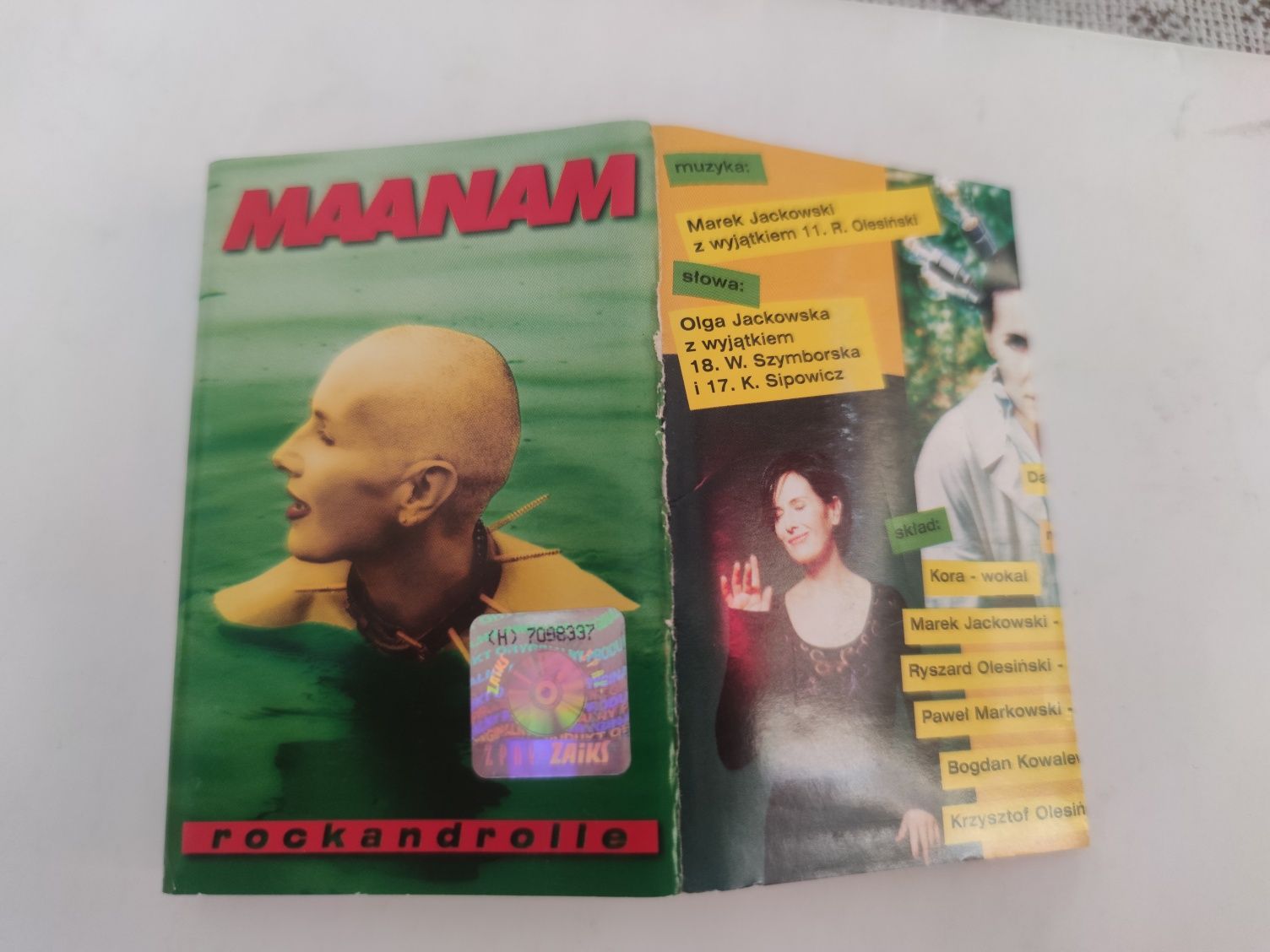 Sprzedam używaną kasetę z utworami zespołu Maanam