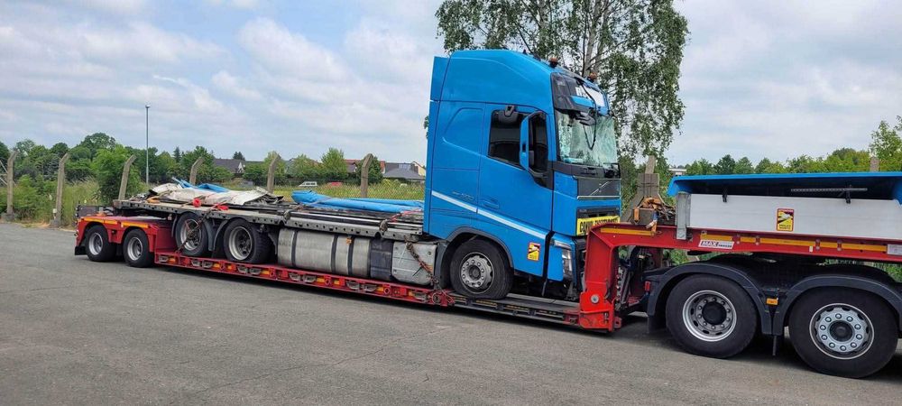 Usługa transportu niskopodwoziem