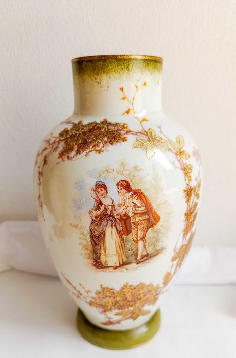 Jarra em Vidro Opalino