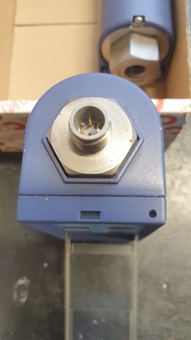 Czujnik ciśnienia XML-F010D2015  10 bar, G1/4, 24 V, 4..20mA  Nautilus