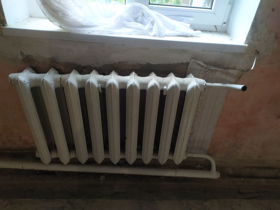 Продам чавунні батареї