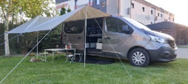 Renault trafic Long campervan 9 os. 1,6 2016 2wlasciciel webasto