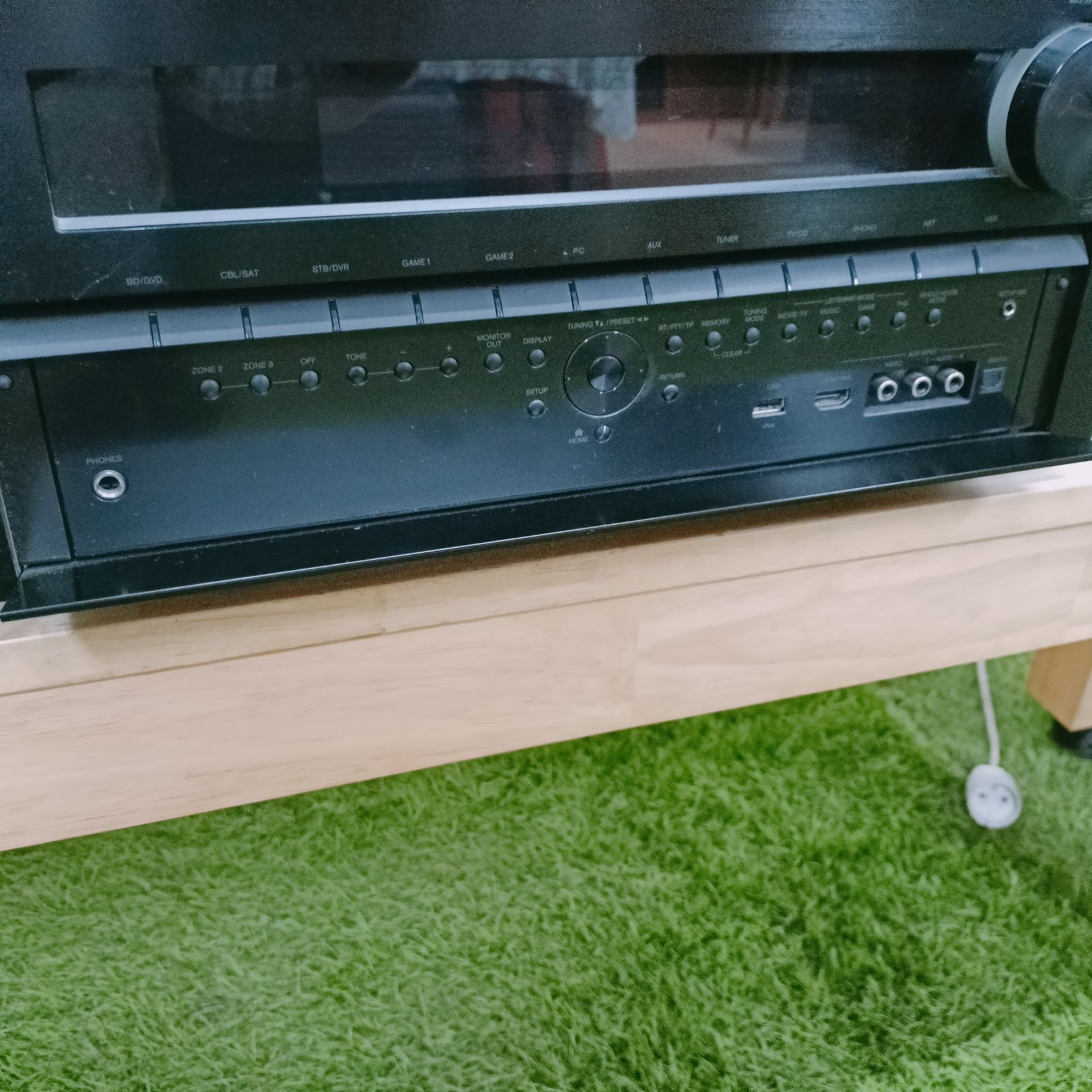 Onkyo, amplituner TX-NR818.