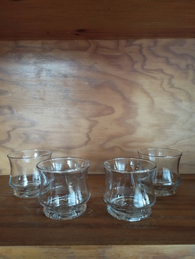 Conjunto 4 Copos Empilháveis Vintage