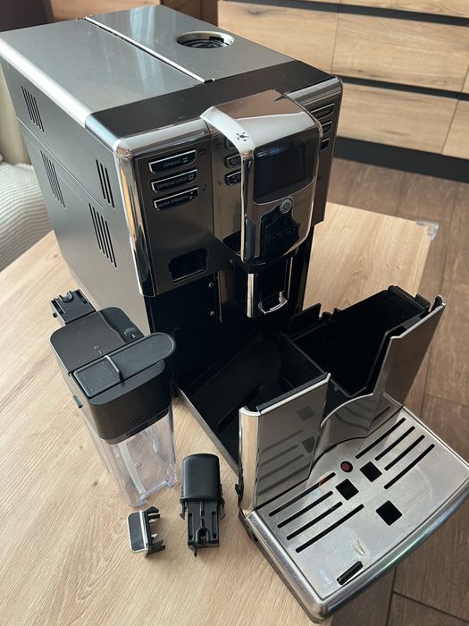 КавоМашина/Saeco Deluxe/HD8921/Cappuccino/latte/Комплектний