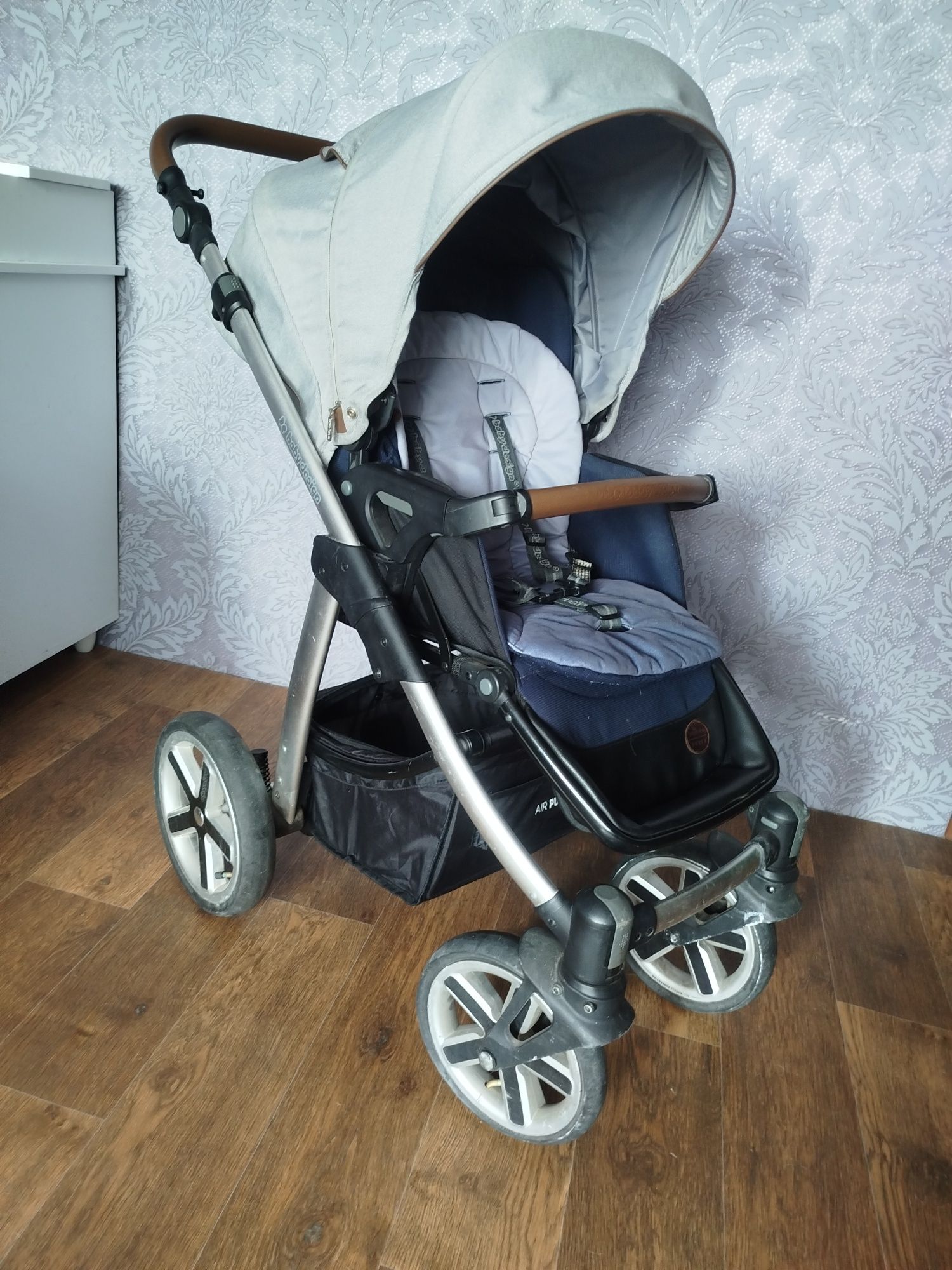 Коляска 2в1 Baby Design Husky 2020