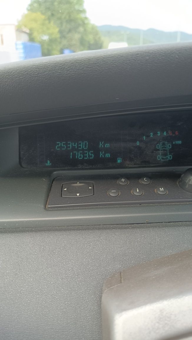 Renault Scenic 2 1.9dCi