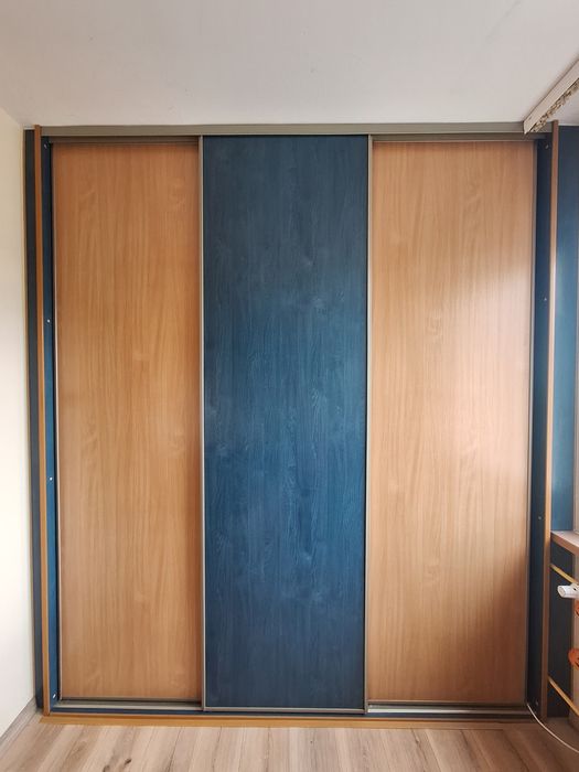 Duza szafa, zabudowana