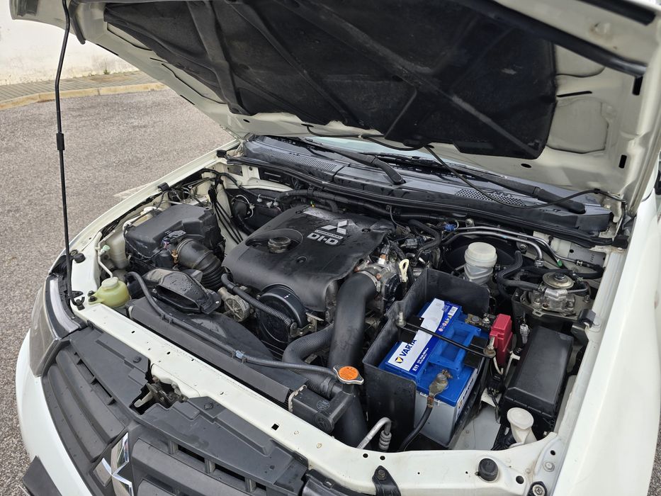 Mitsubishi L200 2.5 DI-D AC Cabine Dupla 5 Lugares 128cv 4x2 Nacional