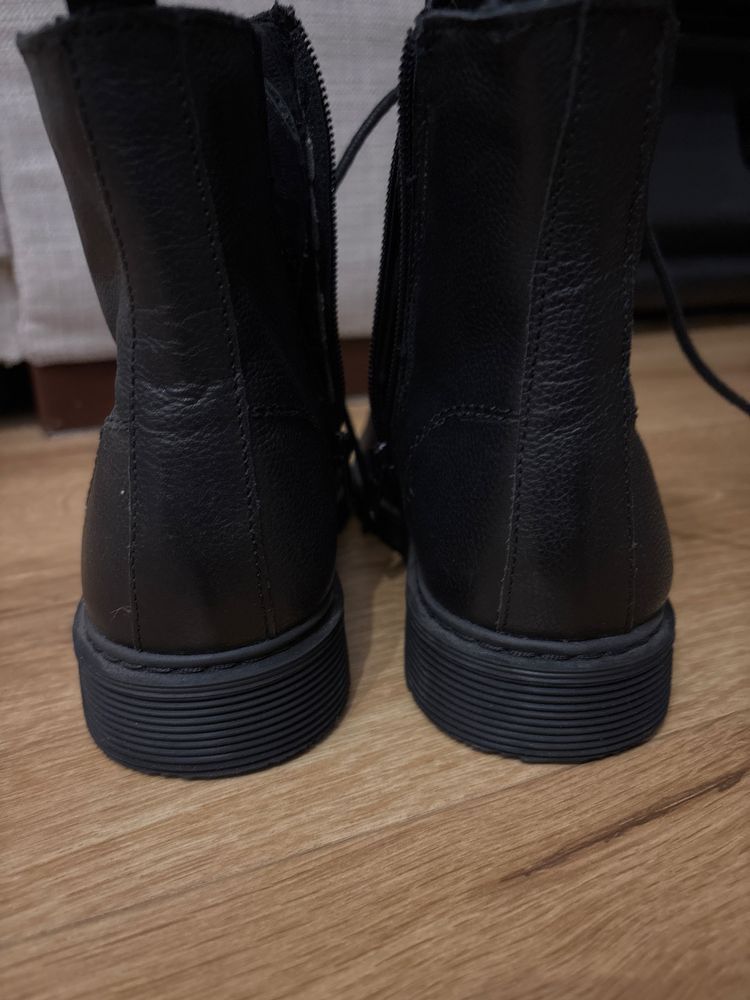 Buty 38 Lasocki oficerki-wojskowe, strażackie ocieplane