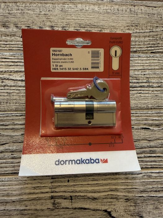 Поворотный цилиндрический профиль 32,5 / 42,5 мм с 3 зажимами