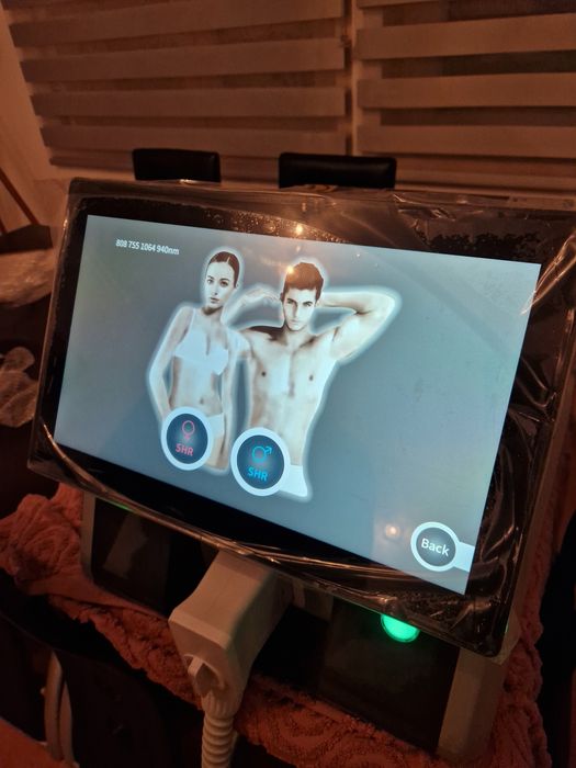 Maquina depilação laser 4 ondas 3000W