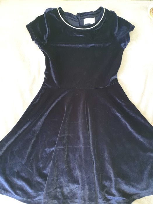 Нарядне плаття для дівчинки