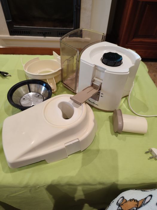 Máquina de sumos Moulinex