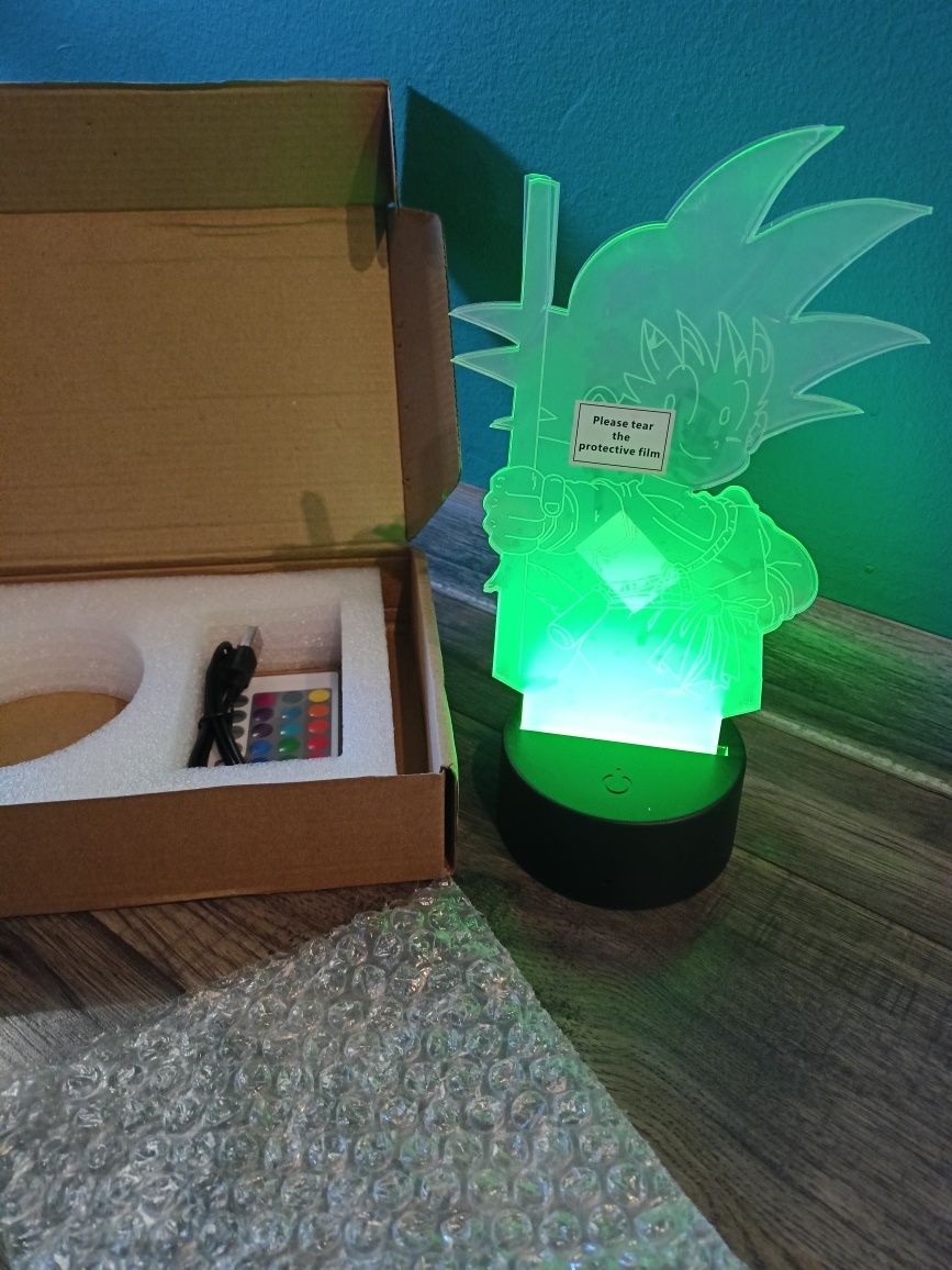 Lampka LED nocna z podstawką Dragon Ball Z figurki Anime Goku prezent