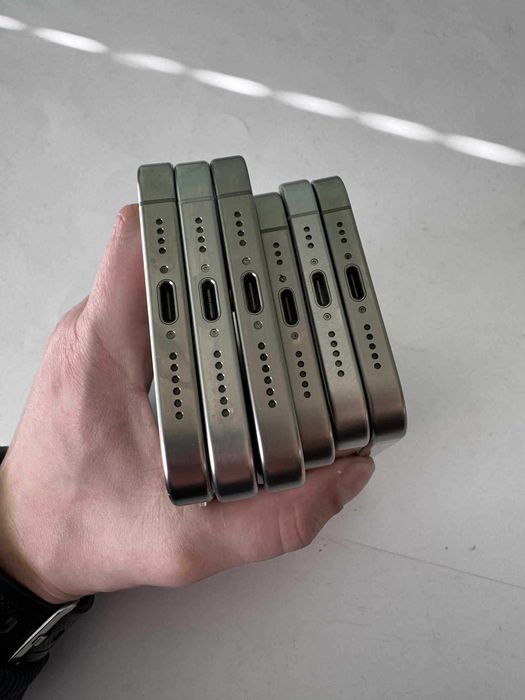 Європа Apple iPhone 15 Pro Max 256/512gb Pro 128/256gb Дисплей Екран