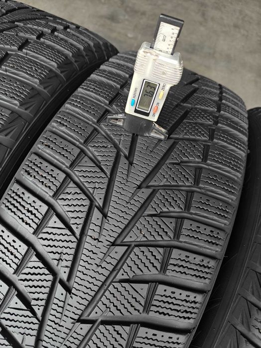 Шини зимові R17 245 45 Hankook Winter з Mercedes E class 7мм