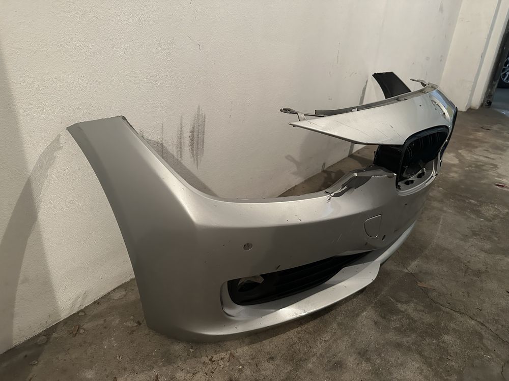 Para-choque BMW Modern Serie 3 F30 Original