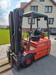Linde E25 Bateria 2017rok ,Triplex Wózek Widłowy Elektryczny (e20,e30)