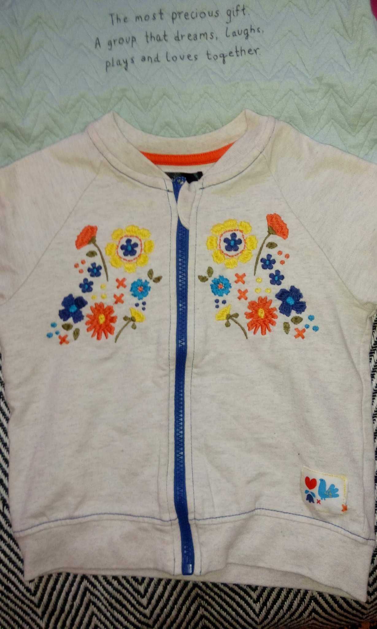 Bluza 3-4lata,104,reserved, biala,mietowa,kaptur,kwiaty,polar