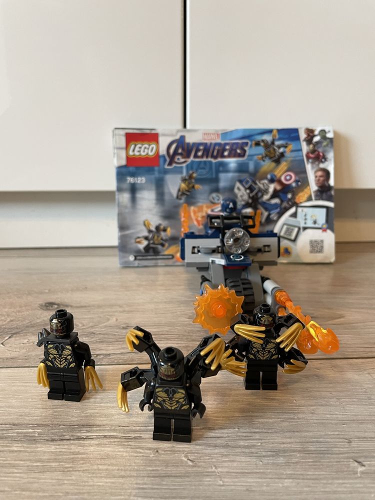 Lego Avengers 76123