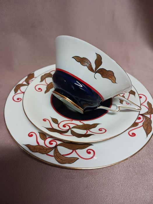 Art deco trio sniadaniowe porcelana recznie malowana filizanka