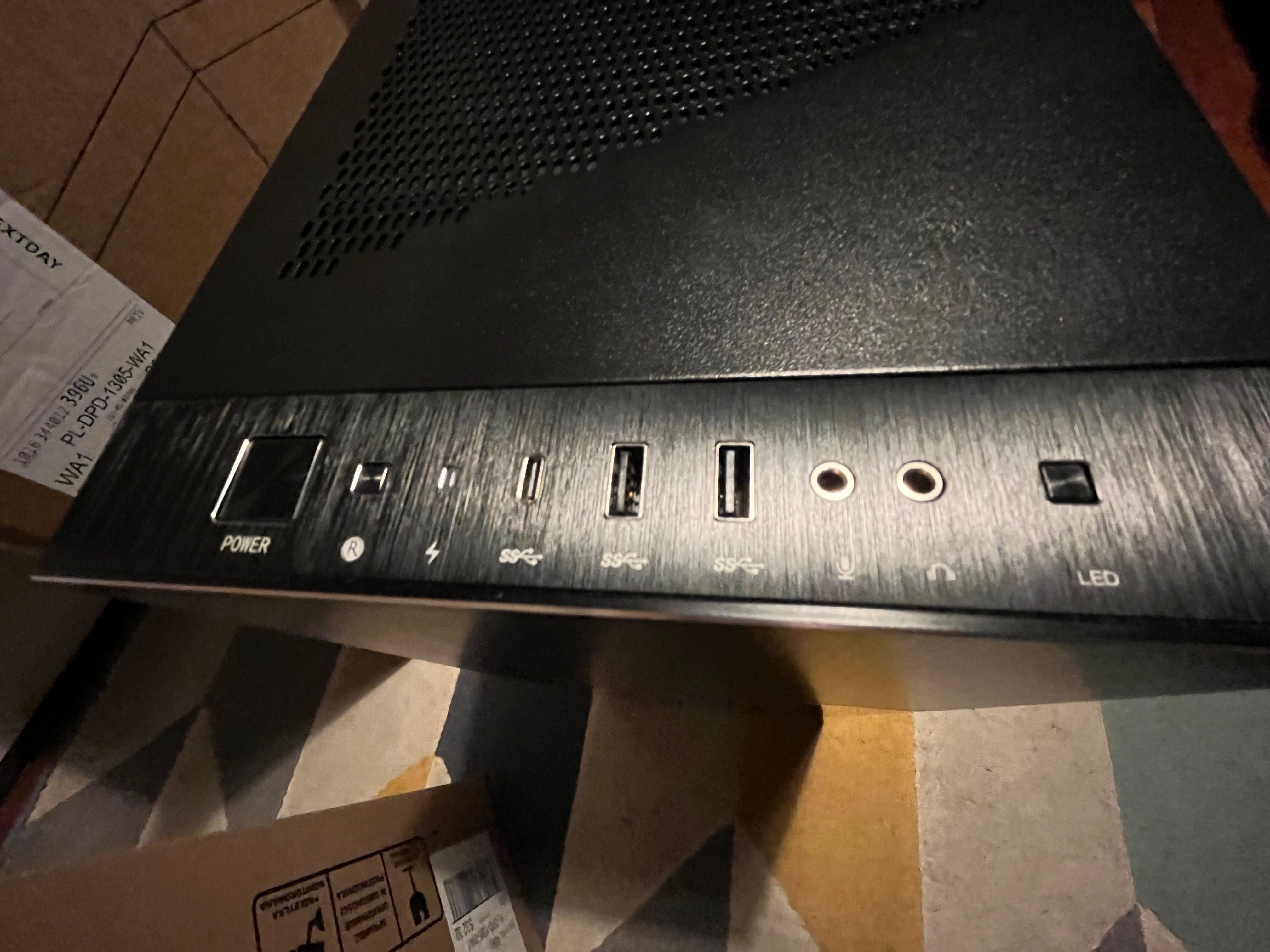 Obudowa do komputera MSI MPG SEKIRA 100R