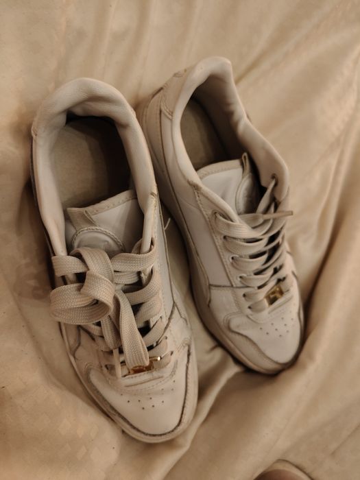 Puma buty sportowe sneakersy adidasy 38 białe