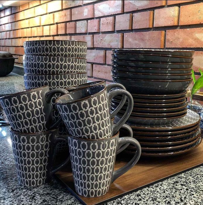 Набір посуду з кераміки