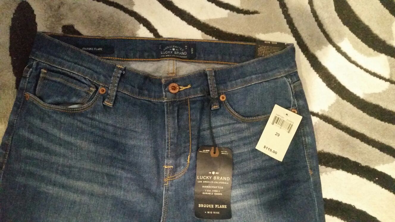 Новые джинсы Lucky Brand, клеш