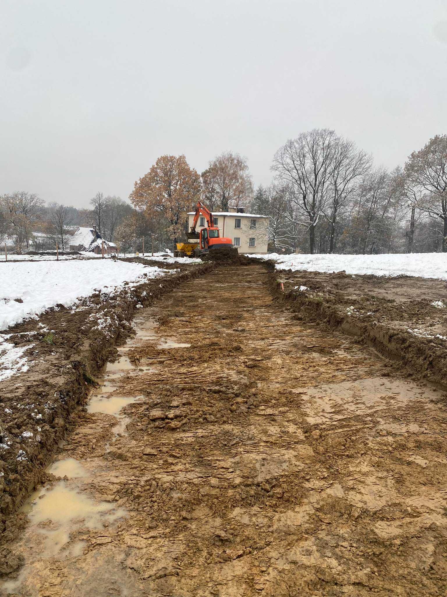 Roboty ziemne, usługi koparka, Wywrotka 3,5t, Wywóz ziemi, gruzu