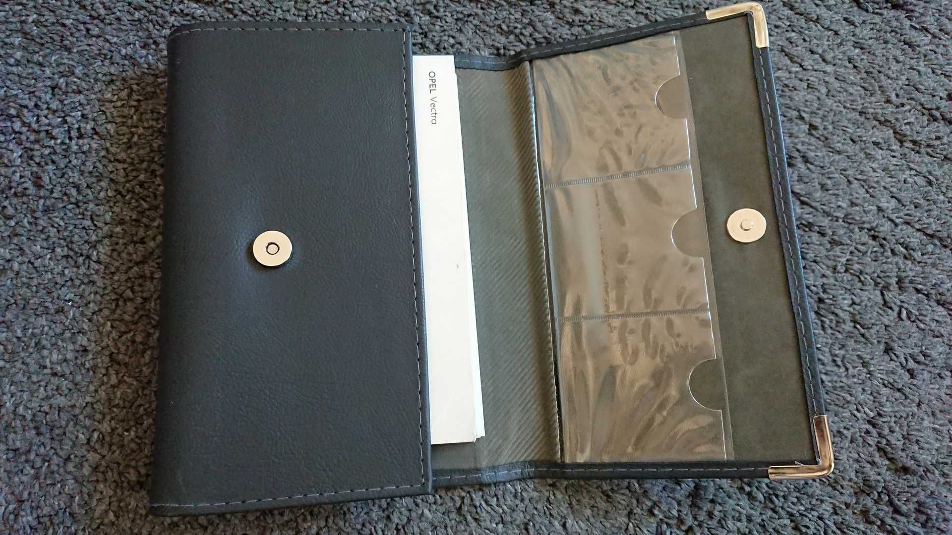 Instrukcja obsługi Opel Vectra C + etui (z rocznika 2006)