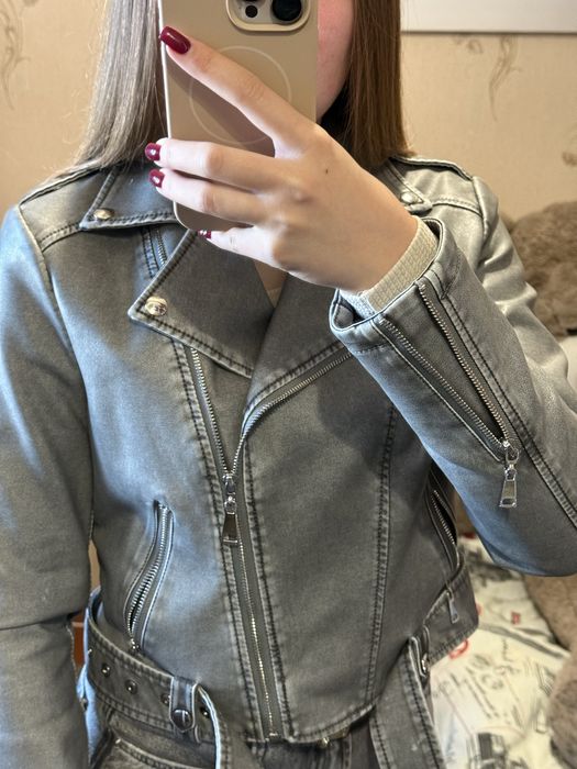 Косуха сіра жіноча