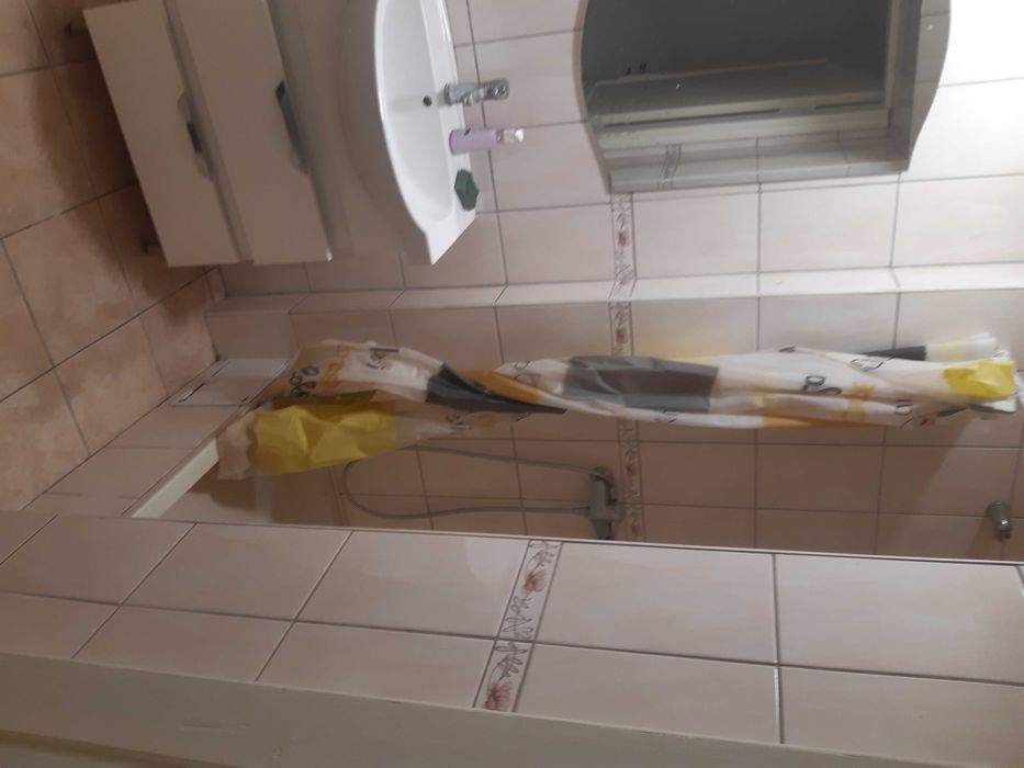 Сдам помещения  свободного назначения на 1 этаже жилого дома