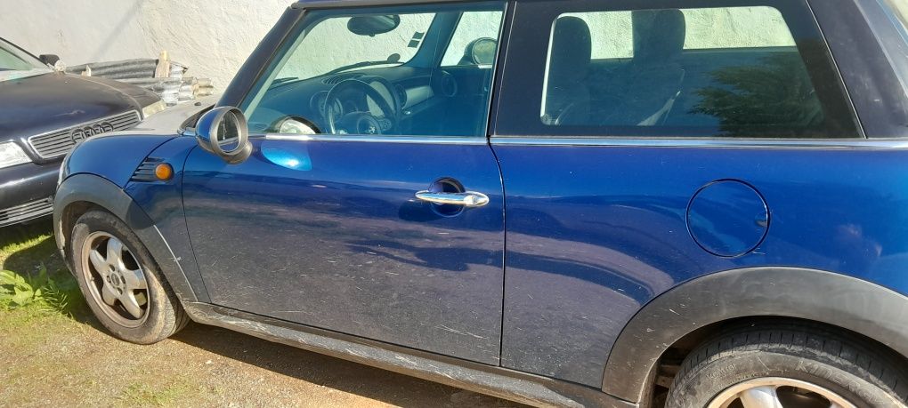 Vendo mini Cooper 4 boas condicôes matricula estrangeira