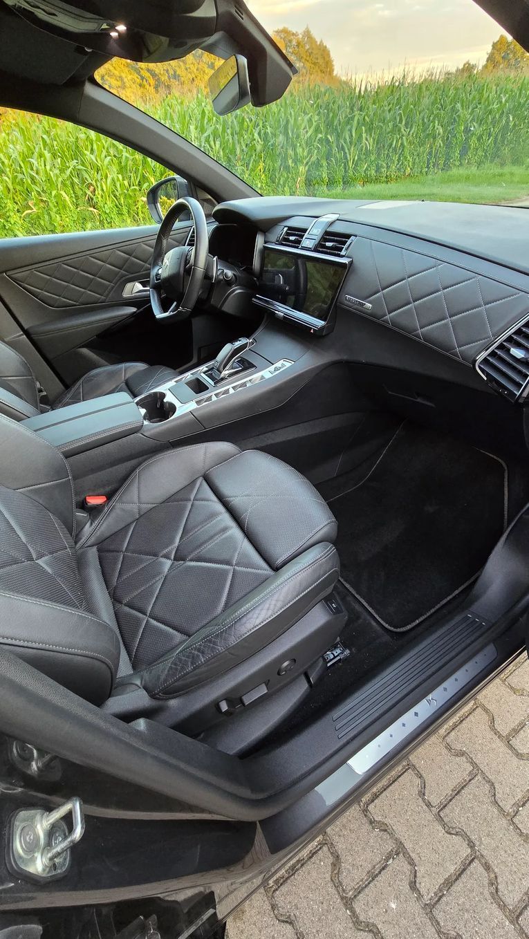DS Automobiles DS 7 Crossback DS Automobiles DS7 Crossback